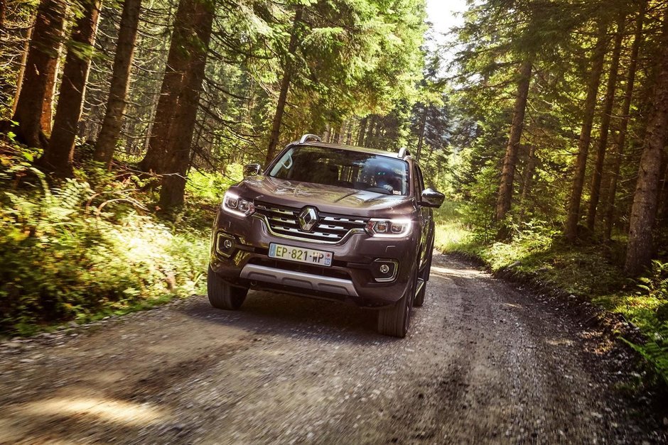 Renault Alaskan debuteaza in Europa