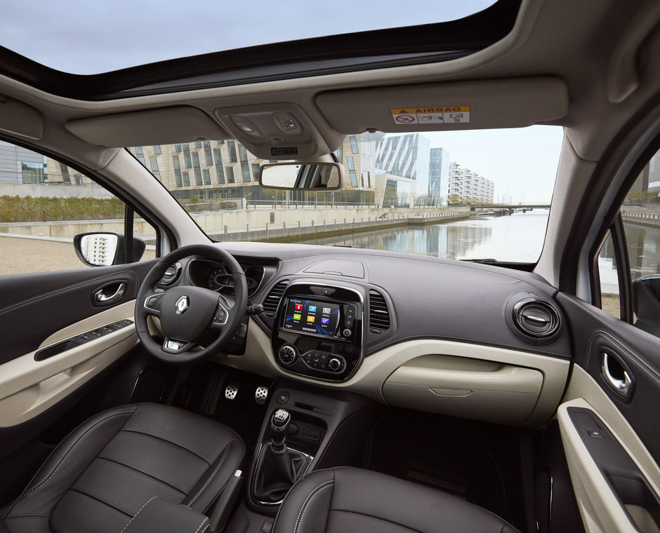 Renault Captur Initiale Paris