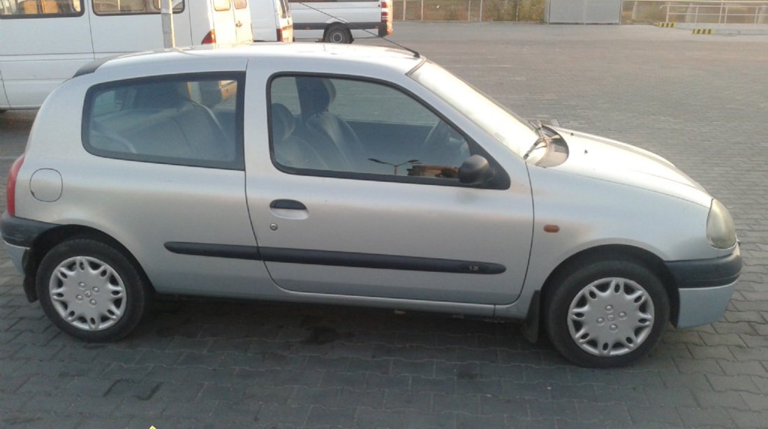 Renault Clio 1.2 i 2000