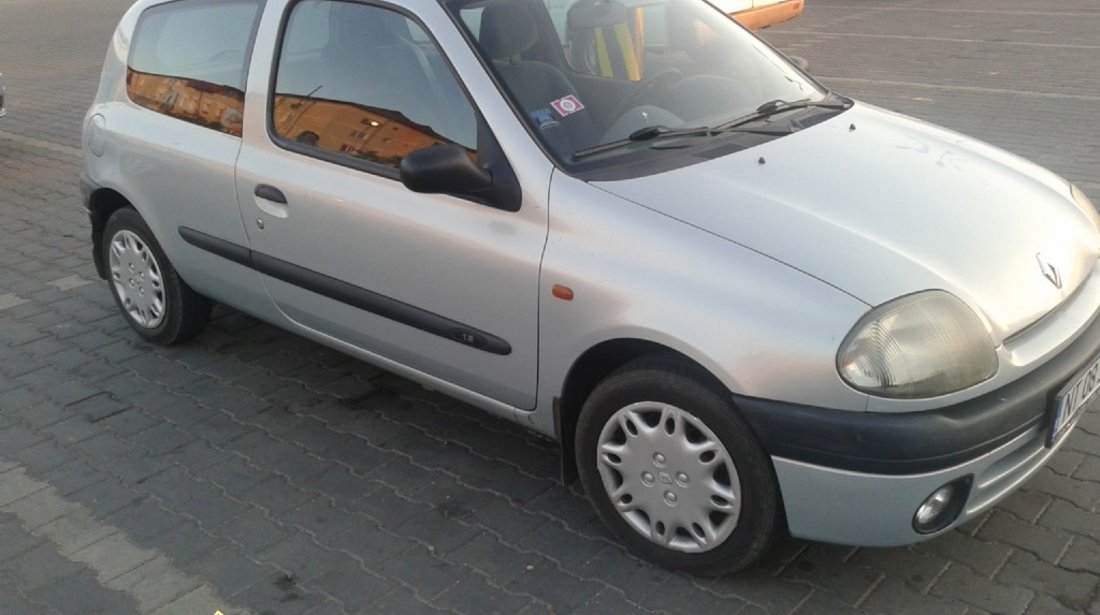 Renault Clio 1.2 i 2000