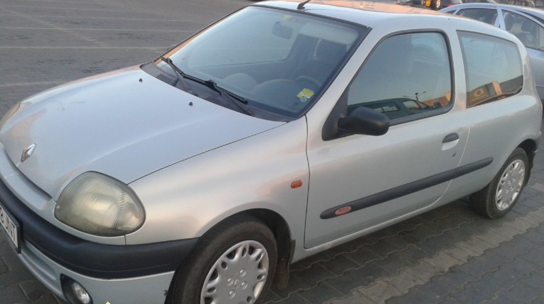 Renault Clio 1.2 i 2000