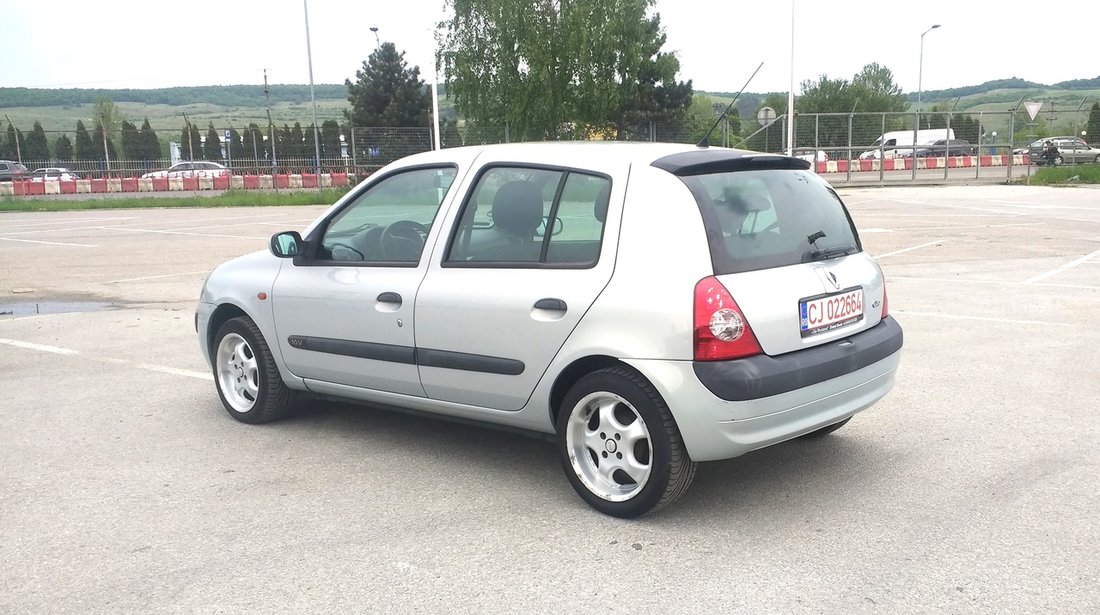 Renault Clio 1.2 klima jante - Full 2002