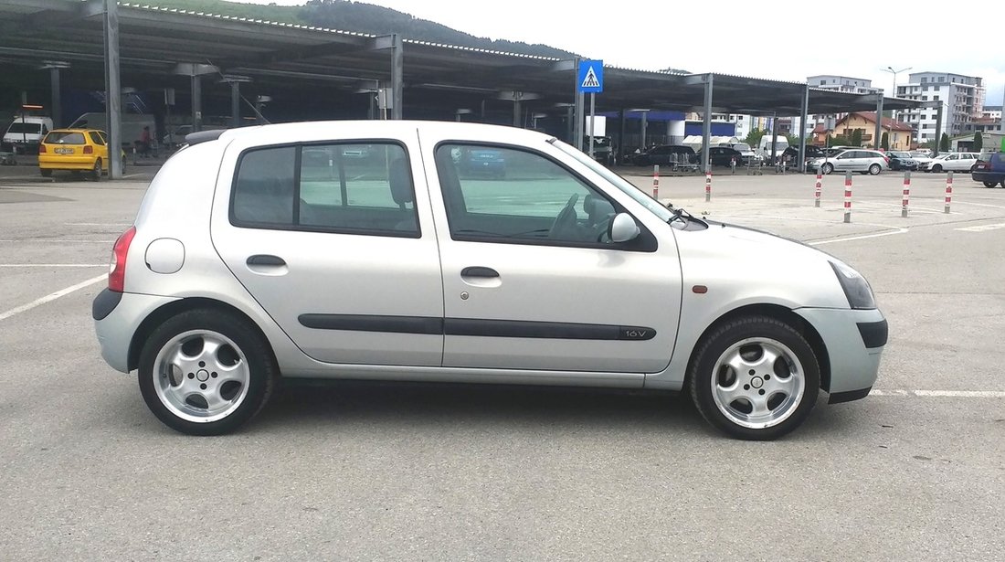 Renault Clio 1.2 klima jante - Full 2002