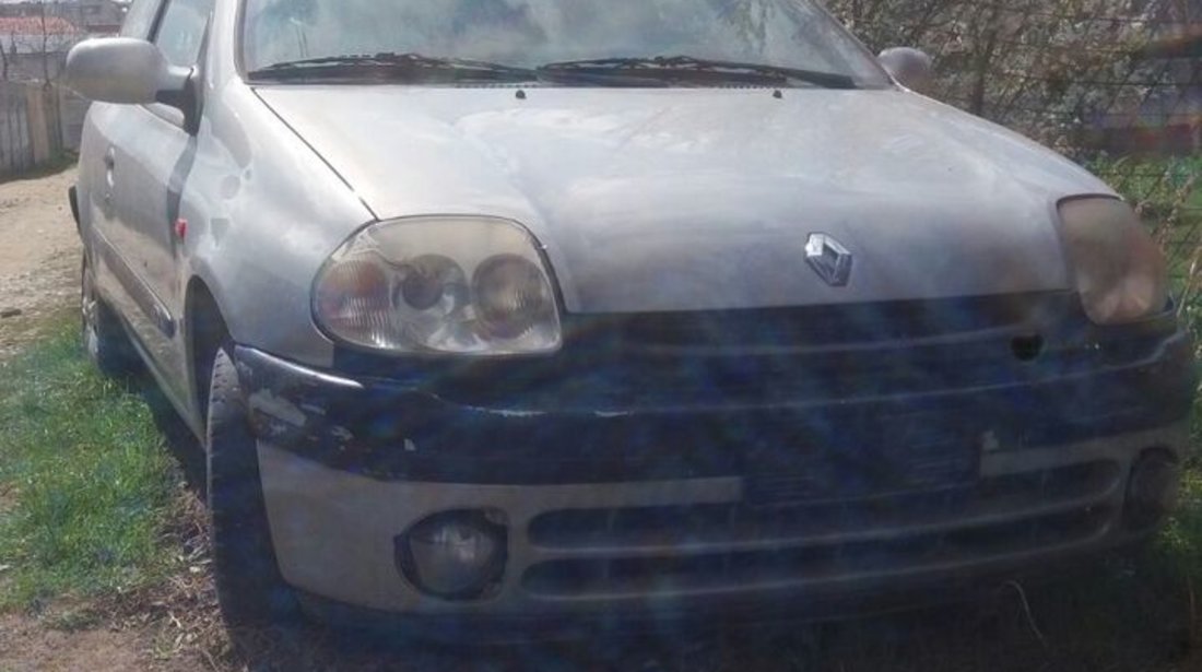 Renault Clio 1100 2001