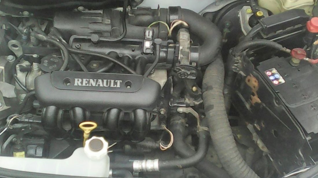 Renault Clio 12 2001