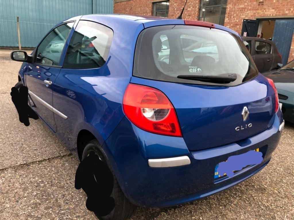 Renault Clio 3 Albastru 1.5 dci 106cp siemens 2008
