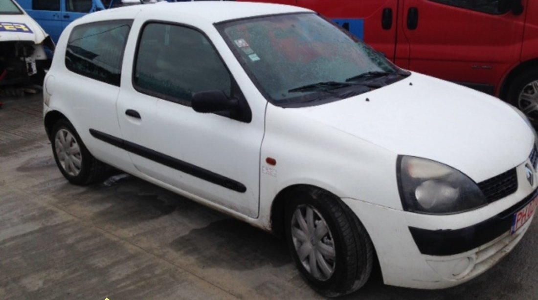 Renault Clio coupe 1 9 dci 2002