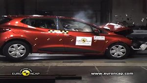Renault Clio - Crash Test by EuroNCAP