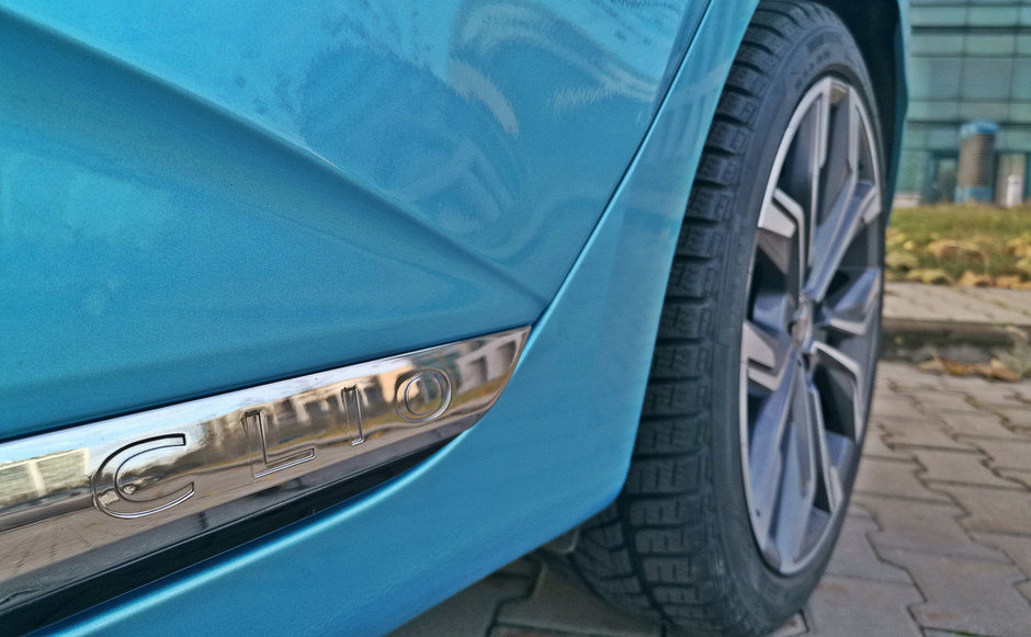 Renault Clio Intense Blue dCi 115