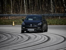 Renault Clio RS 16