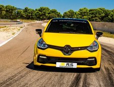 Renault Clio RS cu accesorii RS Performance