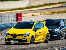 Renault Clio RS cu accesorii RS Performance