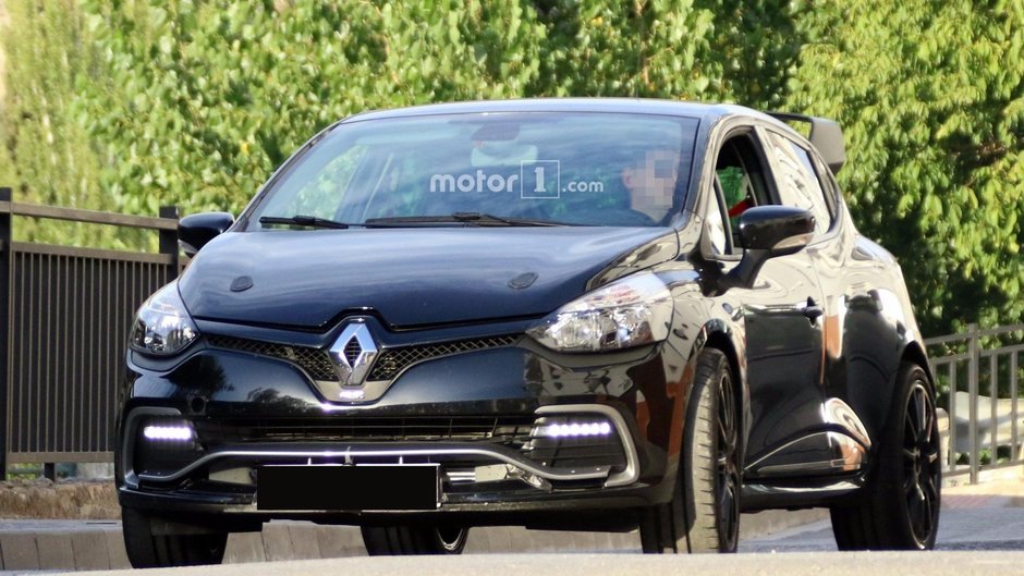 Renault Clio RS16