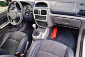 Renault Clio V6 cu 7.100 km de vanzare