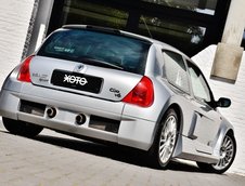 Renault Clio V6 cu 7.100 km de vanzare