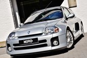 Renault Clio V6 cu 7.100 km de vanzare