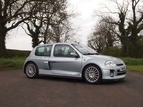 Renault Clio V6 de vanzare