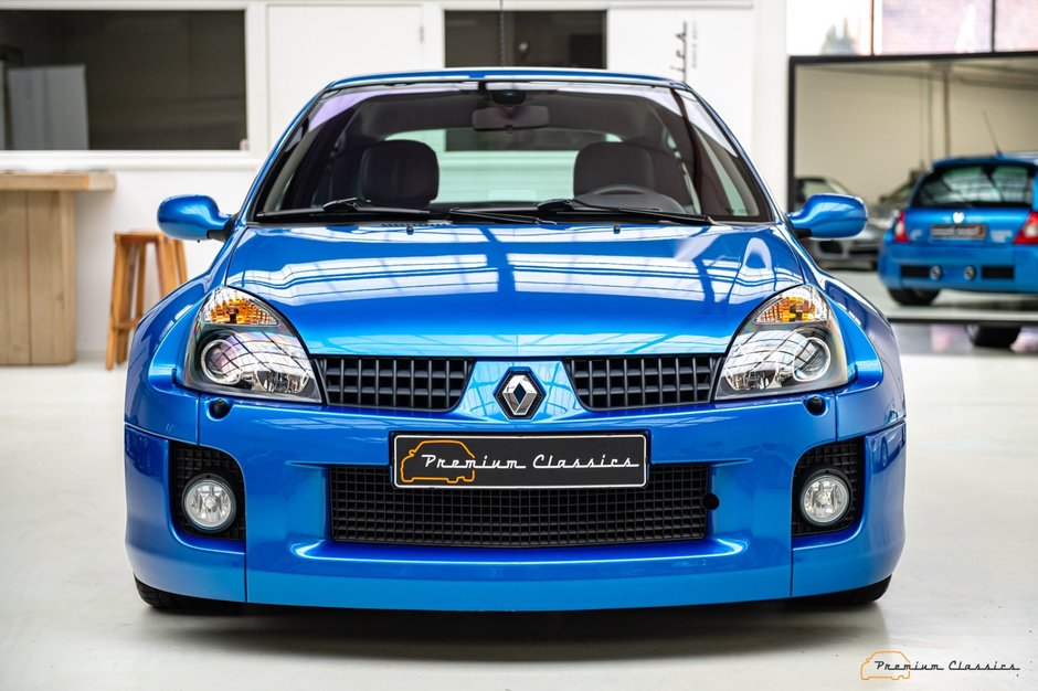 Renault Clio V6 de vanzare