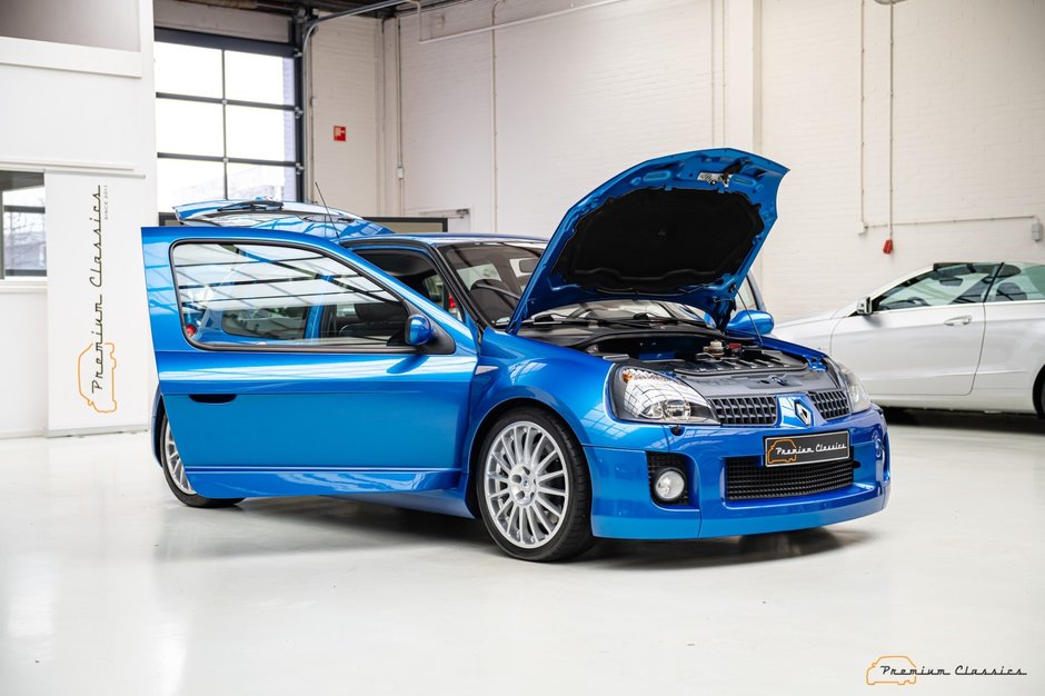 Renault Clio V6 de vanzare