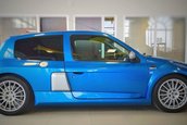 Renault Clio V6 din 2001 de vanzare