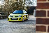 Renault Clio V6 Phase 2 vandut cu 90.000 de lire sterline