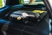 Renault Clio V6 Phase 2 vandut cu 90.000 de lire sterline