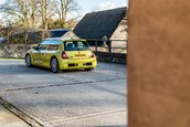 Renault Clio V6 Phase 2 vandut cu 90.000 de lire sterline