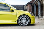 Renault Clio V6 Phase 2 vandut cu 90.000 de lire sterline