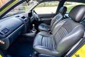 Renault Clio V6 Phase 2 vandut cu 90.000 de lire sterline