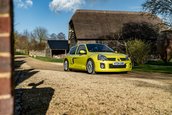 Renault Clio V6 Phase 2 vandut cu 90.000 de lire sterline