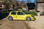 Renault Clio V6 Phase 2 vandut cu 90.000 de lire sterline