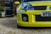 Renault Clio V6 Phase 2 vandut cu 90.000 de lire sterline