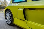 Renault Clio V6 Phase 2 vandut cu 90.000 de lire sterline