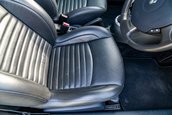 Renault Clio V6 Phase 2 vandut cu 90.000 de lire sterline