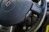 Renault Clio V6 Phase 2 vandut cu 90.000 de lire sterline