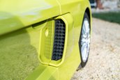 Renault Clio V6 Phase 2 vandut cu 90.000 de lire sterline