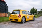 Renault Clio V6