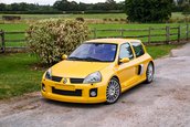 Renault Clio V6