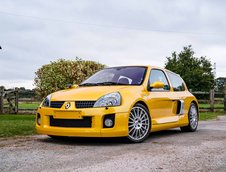 Renault Clio V6