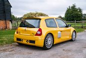 Renault Clio V6