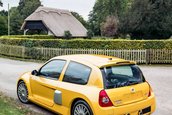 Renault Clio V6