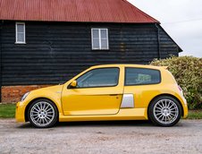 Renault Clio V6