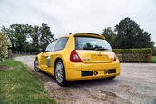 Renault Clio V6