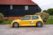 Renault Clio V6