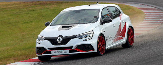 Renault face ravagii pe teritoriul Honda. Megane RS Trophy-R este cea mai rapida masina FWD de pe Suzuka