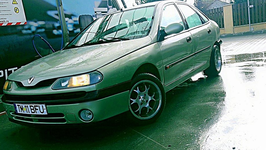 Renault Laguna 1.6 v16