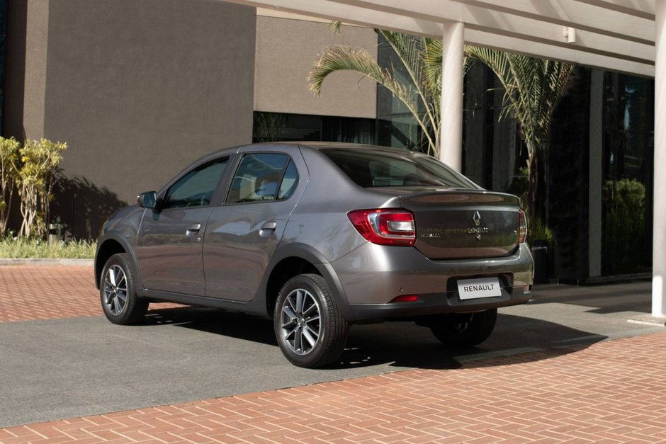 Renault Logan si Sandero Facelift