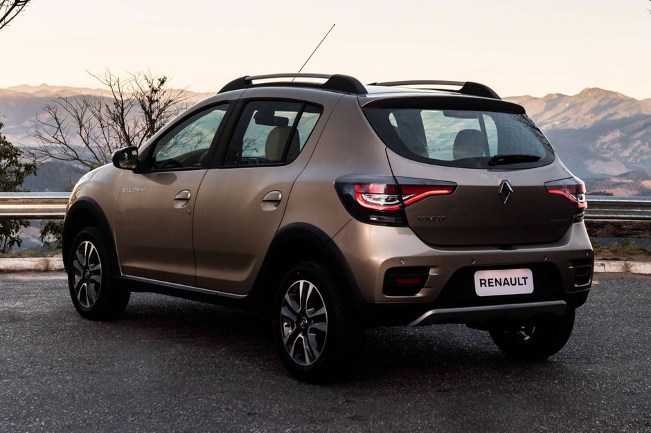 Renault Logan si Sandero Facelift