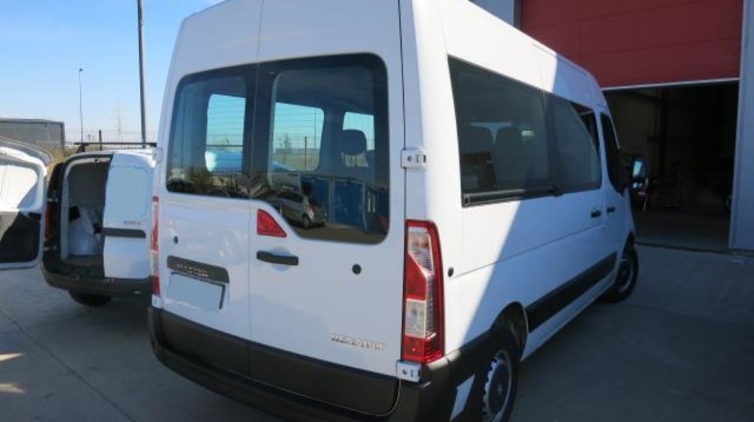 Renault Master Microbuz 8+1 locuri 2.3 dCi 145 CP Energy TT 2016