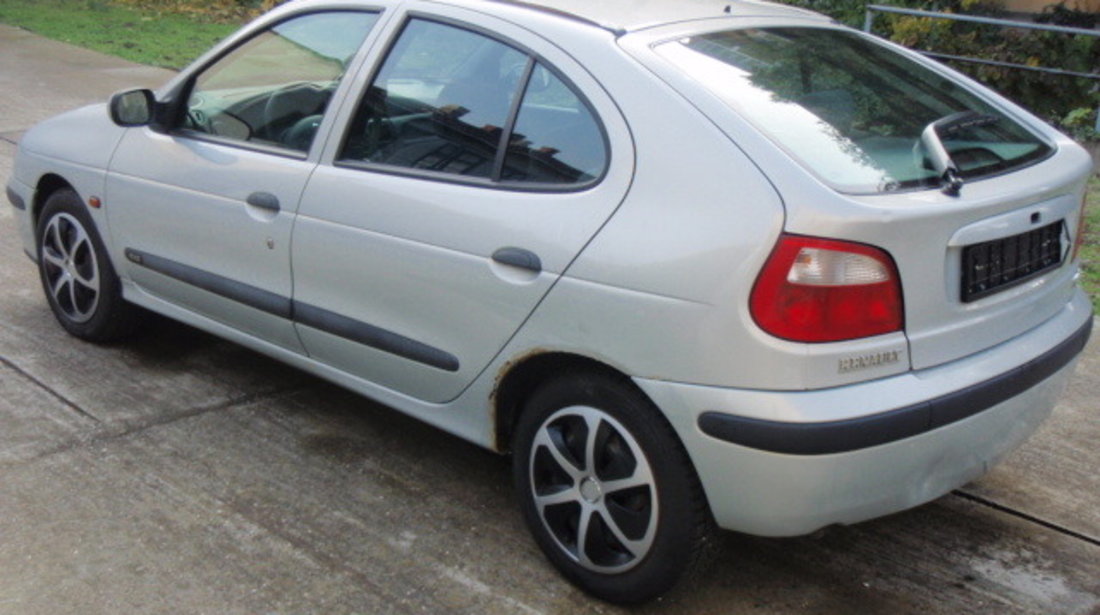 Renault Megane 1.6i Automatic 2000